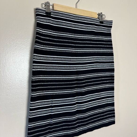 CLEARANCE! LOFT Outlet Striped Bandage Skirt Size M EUC - Picture 4 of 5